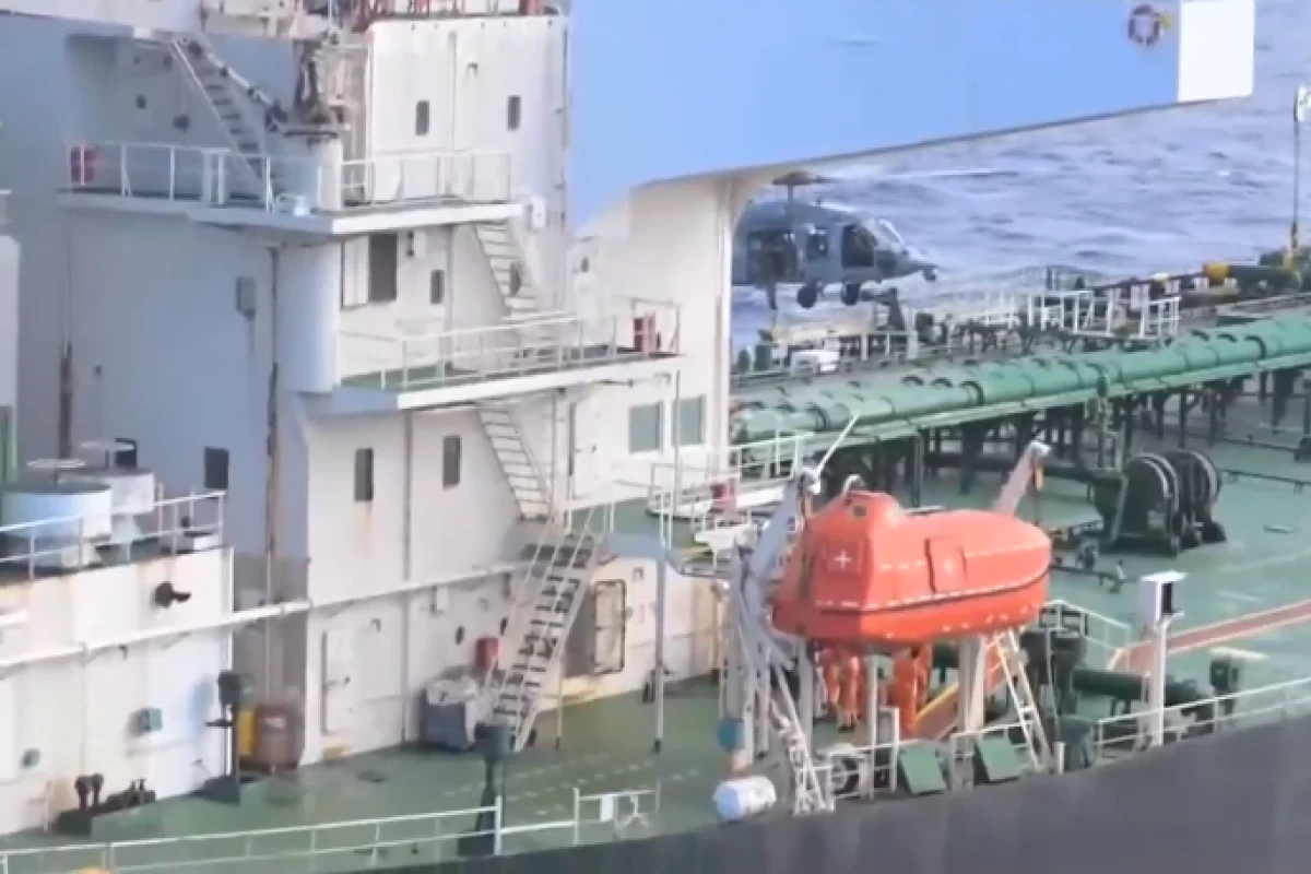 США захватили подсанкционный танкер с нефтью в Индийском океане