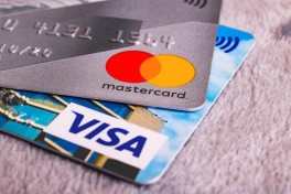 В Европе призвали срочно создать альтернативу Visa и Mastercard