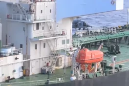 США захватили подсанкционный танкер с нефтью в Индийском океане