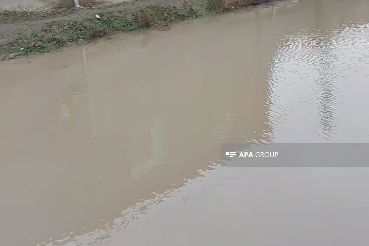 Сильные дожди привели к затоплению улиц в Гяндже-ФОТО 