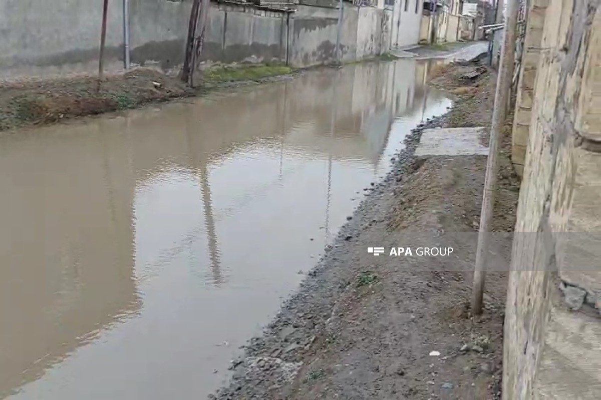 Сильные дожди привели к затоплению улиц в Гяндже-ФОТО 