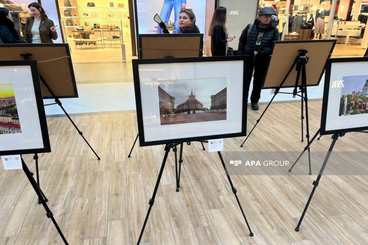 В Баку открылась фотовыставка «Европейские площади»-ФОТО 