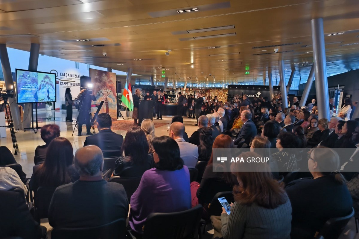 Посольство Венгрии и Музей ковров представили совместный проект-ФОТО 