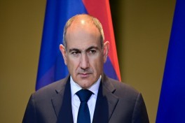 Пашинян заявил, что Армения не будет действовать против России