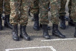 В Армении разрешили не служить в армии за 40 тысяч долларов