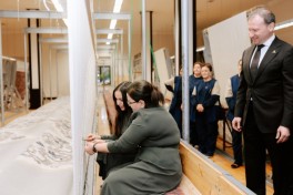 Лейла Алиева приняла участие в завершающем этапе создания редкого ковра-ФОТО 