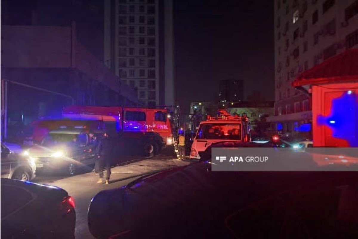 В Баку в многоэтажном жилом доме произошел пожар-ВИДЕО -ОБНОВЛЕНО 