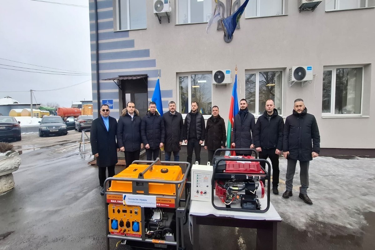 Генераторы из Азербайджана переданы Украине-ФОТО 