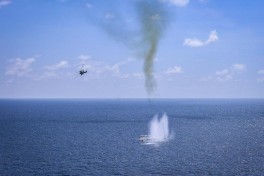 США ударили по судну наркоторговцев в Карибском море