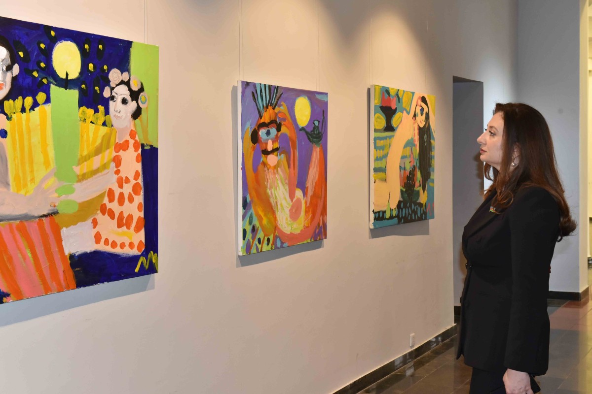 В Баку открылась выставка памяти Марьям Алакбарли -ФОТО 