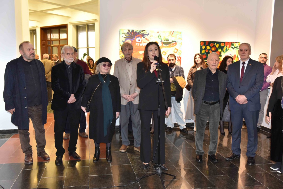 В Баку открылась выставка памяти Марьям Алакбарли -ФОТО 