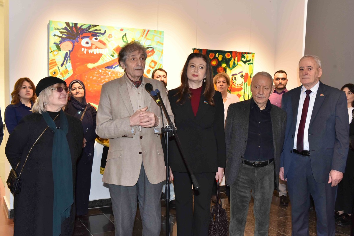 В Баку открылась выставка памяти Марьям Алакбарли -ФОТО 