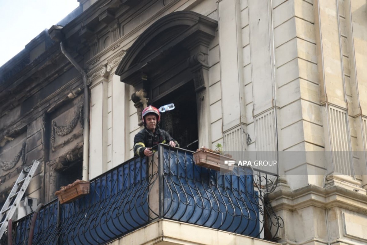 Пожар в центре Баку потушен-ФОТО -ВИДЕО -ОБНОВЛЕНО 