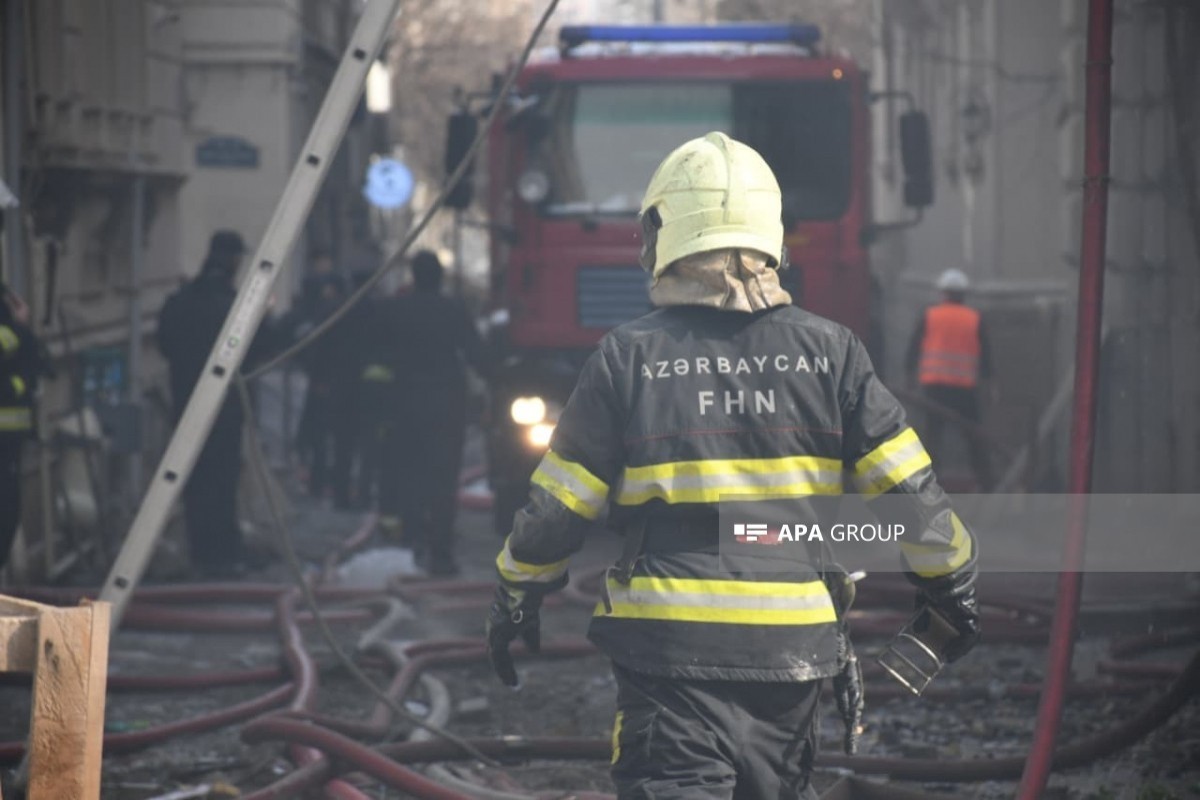 Пожар в центре Баку потушен-ФОТО -ВИДЕО -ОБНОВЛЕНО 