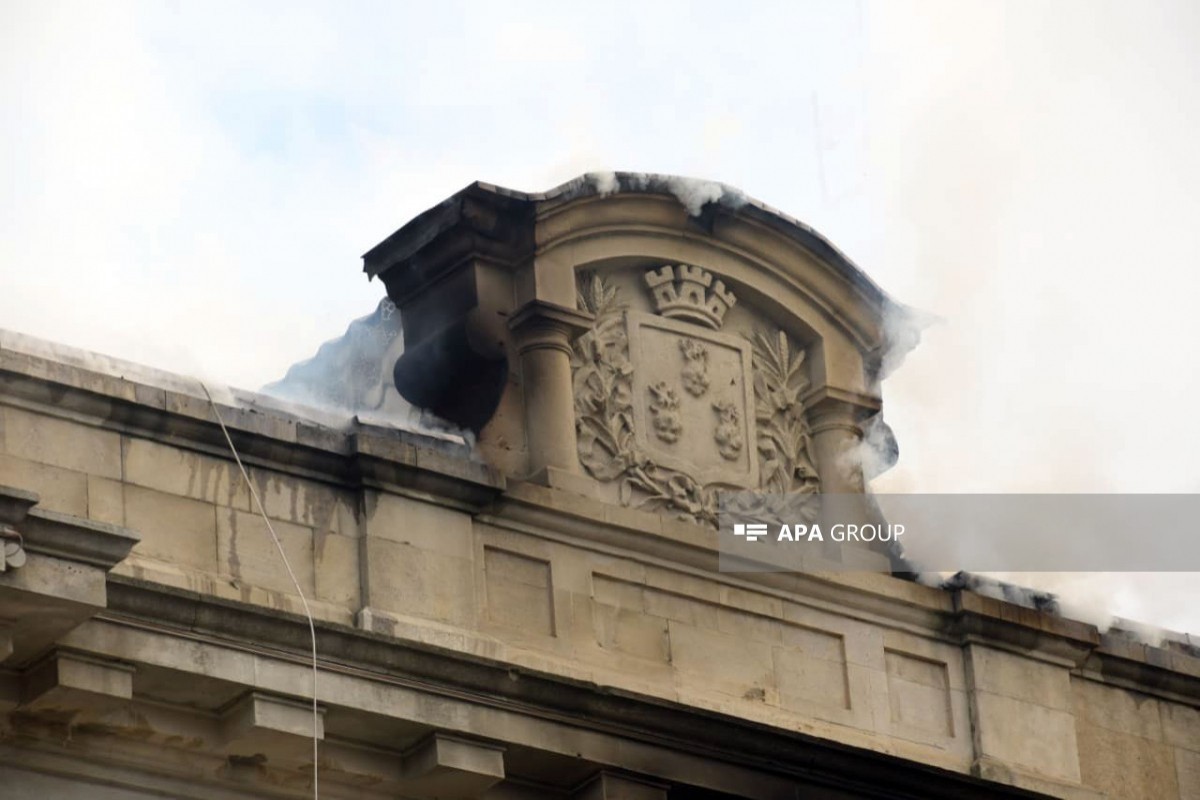 Пожар в центре Баку потушен-ФОТО -ВИДЕО -ОБНОВЛЕНО 
