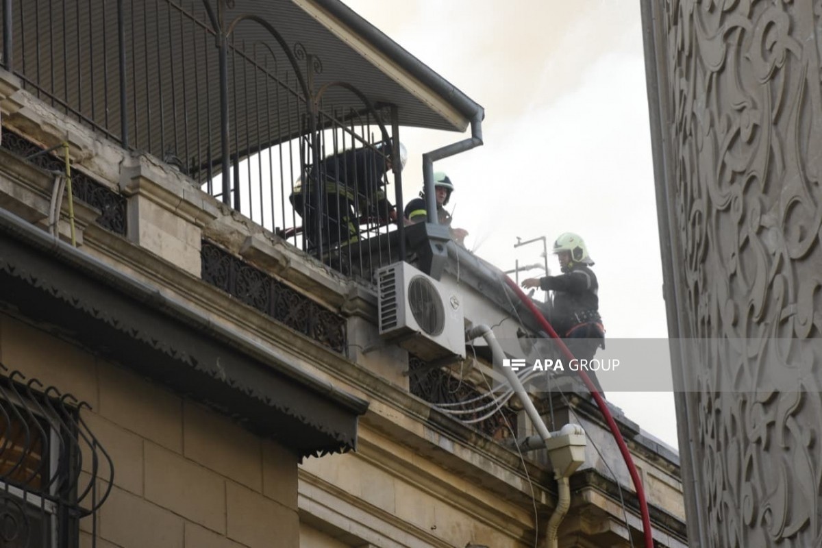 Пожар в центре Баку потушен-ФОТО -ВИДЕО -ОБНОВЛЕНО 