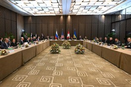 Переговоры по Украине в Женеве продолжаются более четырех часов