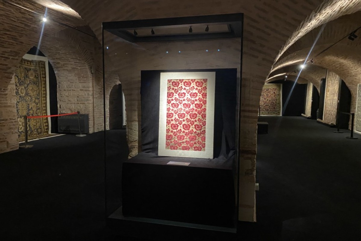 Азербайджанские ковры XVII–XVIII веков представлены в Стамбуле-ФОТО 