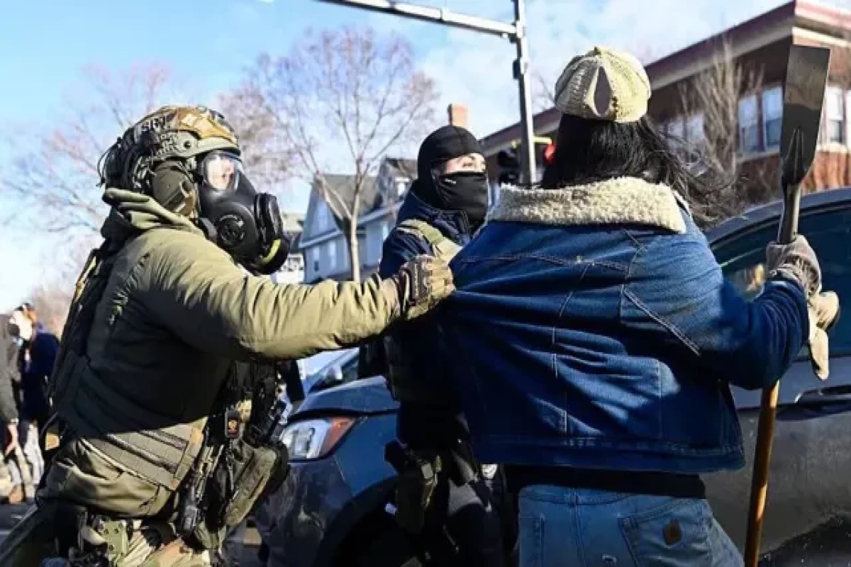 ФБР расследует возможное избиение гражданина Мексики агентами ICE