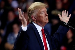 CNN: Трамп пока не принял решение, но Пентагон «наготове»