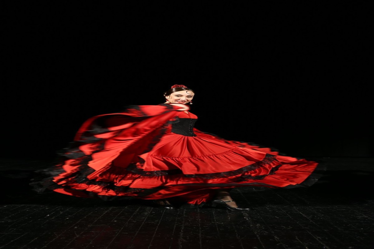 Семнадцать лет к «Кармен»: творческий путь Хаджар Агаевой актрисы, живущей ролью - ИНТЕРВЬЮ 