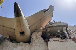 В Индии разбился медицинский самолет