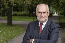 Алиев направил поздравления эстонскому коллеге