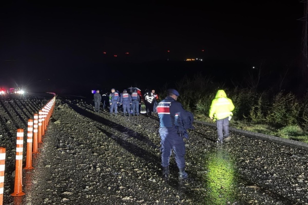 В Турции потерпел крушение истребитель F-16, пилот погиб-ФОТО 