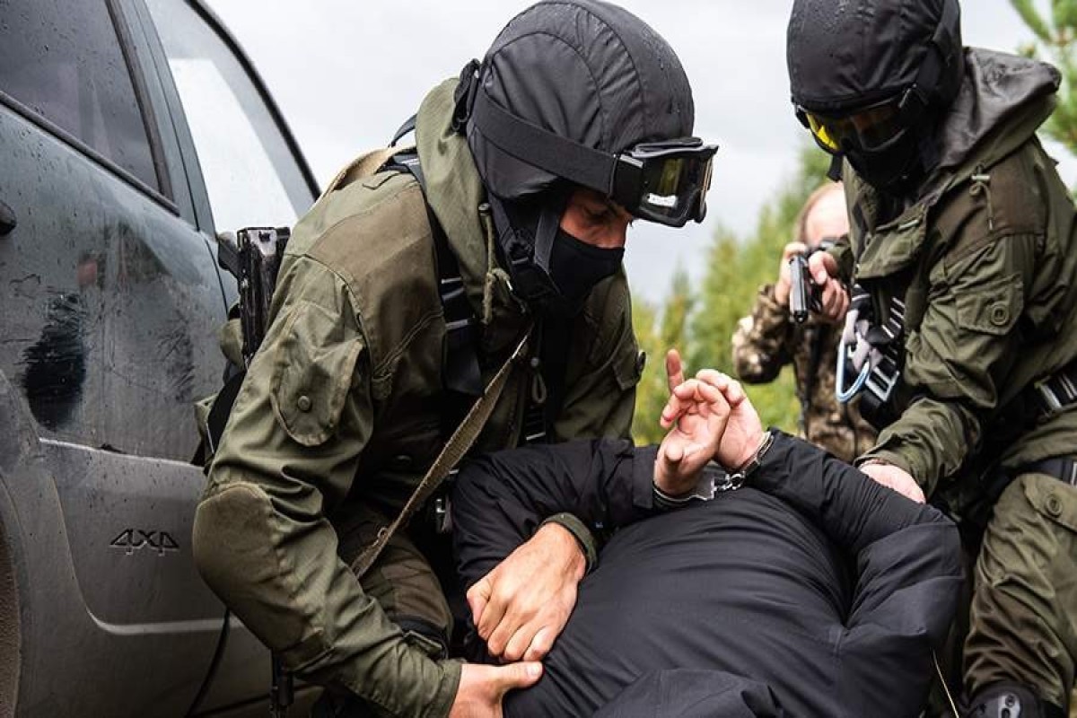 Вперед в прошлое: лихие 90-е как новая реальность для азербайджанцев в России - ВЗГЛЯД  