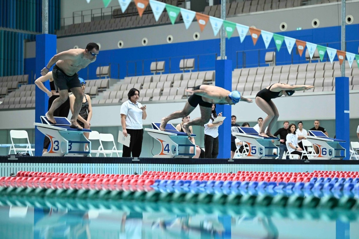 Сотрудники МЧС добились успеха на соревнованиях по плаванию-ФОТО 