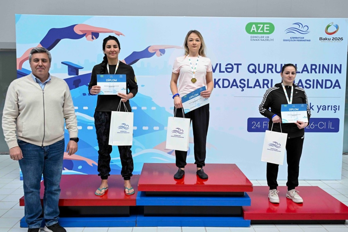 Сотрудники МЧС добились успеха на соревнованиях по плаванию-ФОТО 