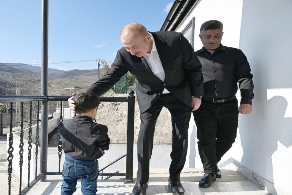 Ильхам Алиев посетил село Ханабад Ходжалинского района-ОБНОВЛЕНО 
