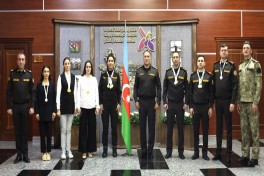 Сотрудники МЧС добились успеха на соревнованиях по плаванию-ФОТО 