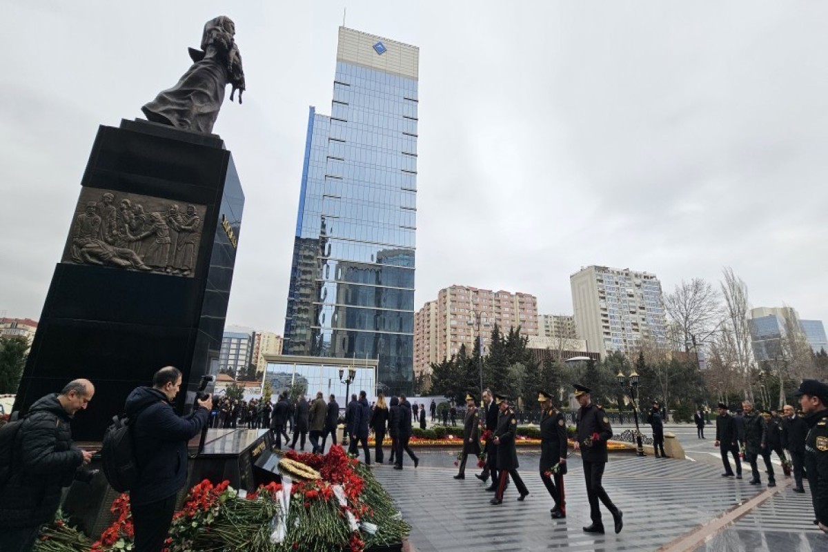 Сотрудники МЧС почтили память жертв Ходжалинского геноцида-ФОТО 