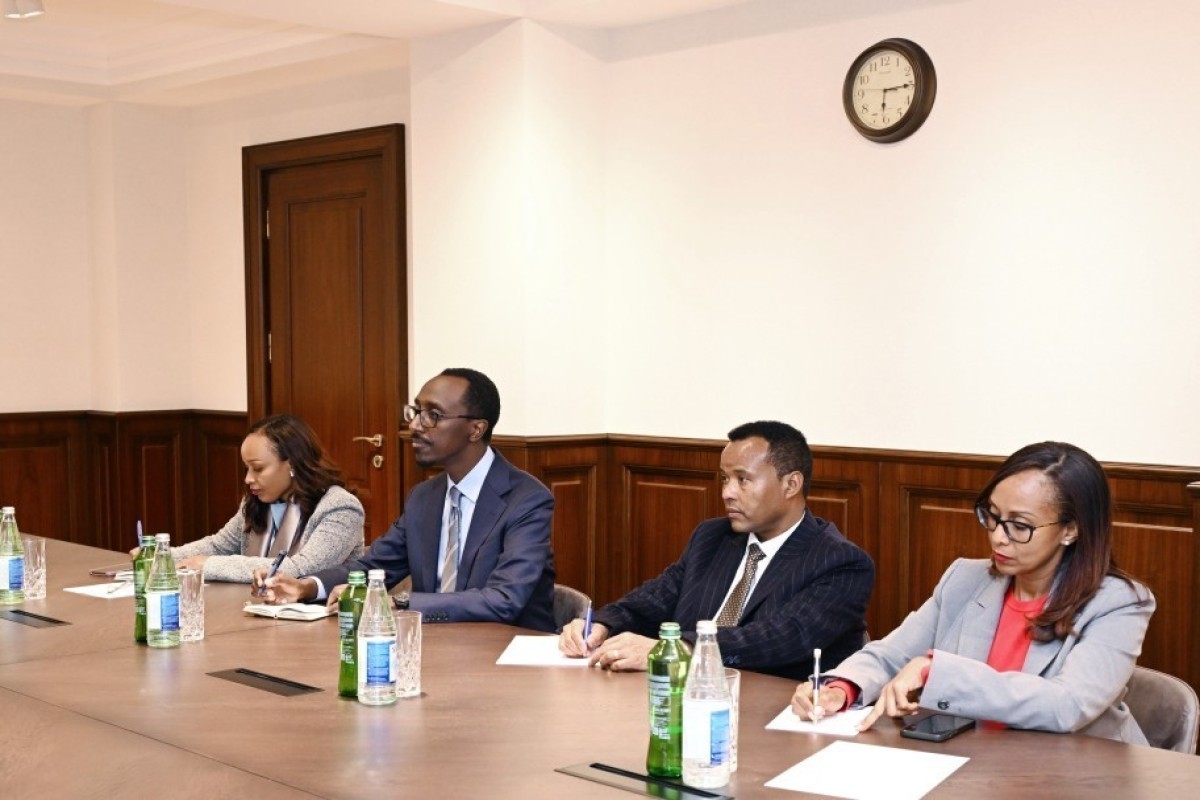 Руководитель Администрации Президента Азербайджана встретился с Президентом COP32