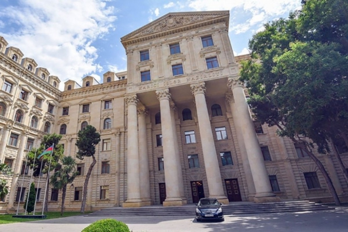 Баку призвал стороны к сдержанности в связи с ситуацией вокруг Ирана