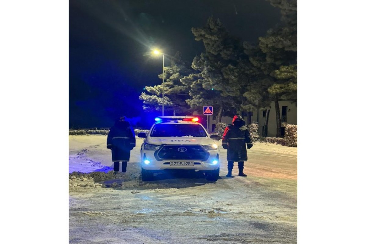 Полиция Азербайджана перешла на усиленный режим службы из-за непогоды