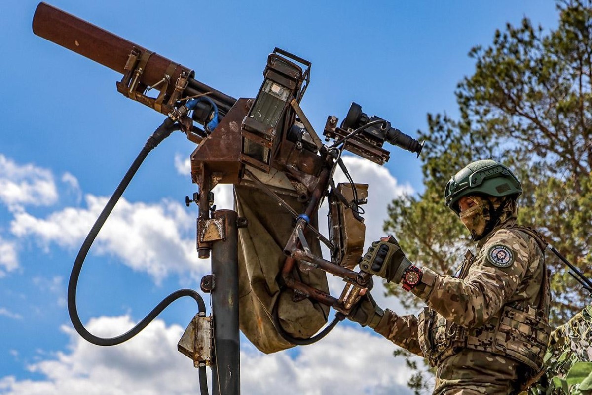 Силы ПВО сбили 12 летевших на Москву БПЛА
