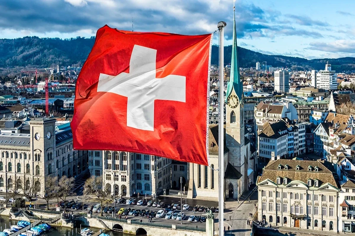 Федеральный совет Швейцарии распорядился заморозить активы Мадуро