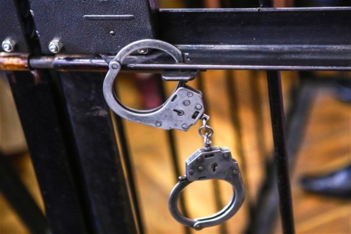 В Баку задержаны подозреваемые в серии краж