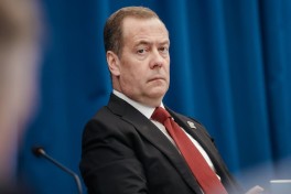 Медведев предложил похитить канцлера Германии