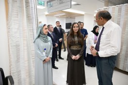 Лейла Алиева ознакомилась с работой онкологического центра в Маскате