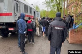 Мигрантов из Азербайджана в России насильно отправляют на фронт 