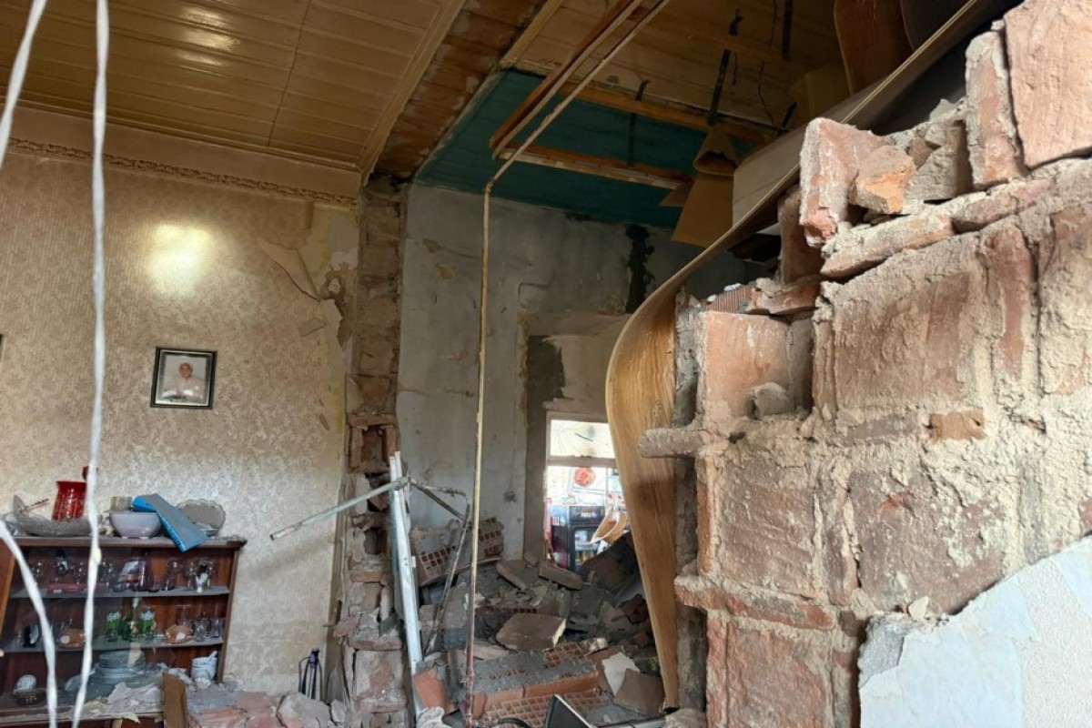 Утечка газа привела к взрыву в доме в Газахе-ФОТО 