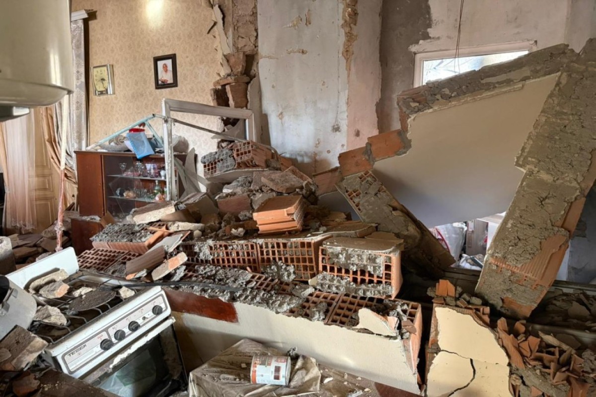 Утечка газа привела к взрыву в доме в Газахе-ФОТО 