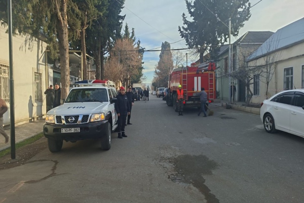 Утечка газа привела к взрыву в доме в Газахе-ФОТО 