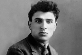 В Азербайджане вспоминают Микаила Мушфига