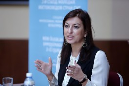 Лана Раванди-Фадаи: Иран готовится к конструкции «война плюс внутренний кризис» — ИНТЕРВЬЮ 