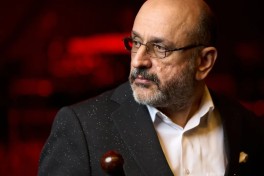 Эйуб Ягубов исполнил новую песню о Баку-ВИДЕО 