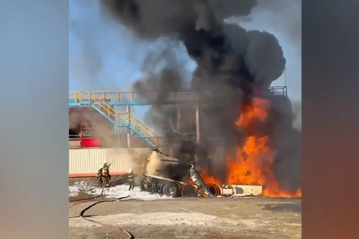 В Азербайджане произошел пожар на нефтебазе, есть погибший -ВИДЕО 